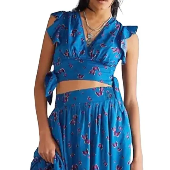 Free People Butterfly Pretty Dayz V-Neck Crop Blouse Top Blue Womens Size Large - Picture 1 of 8